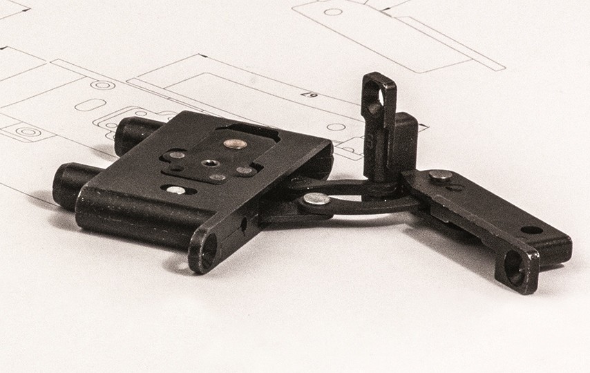 HINGE PIVOT - PROTON